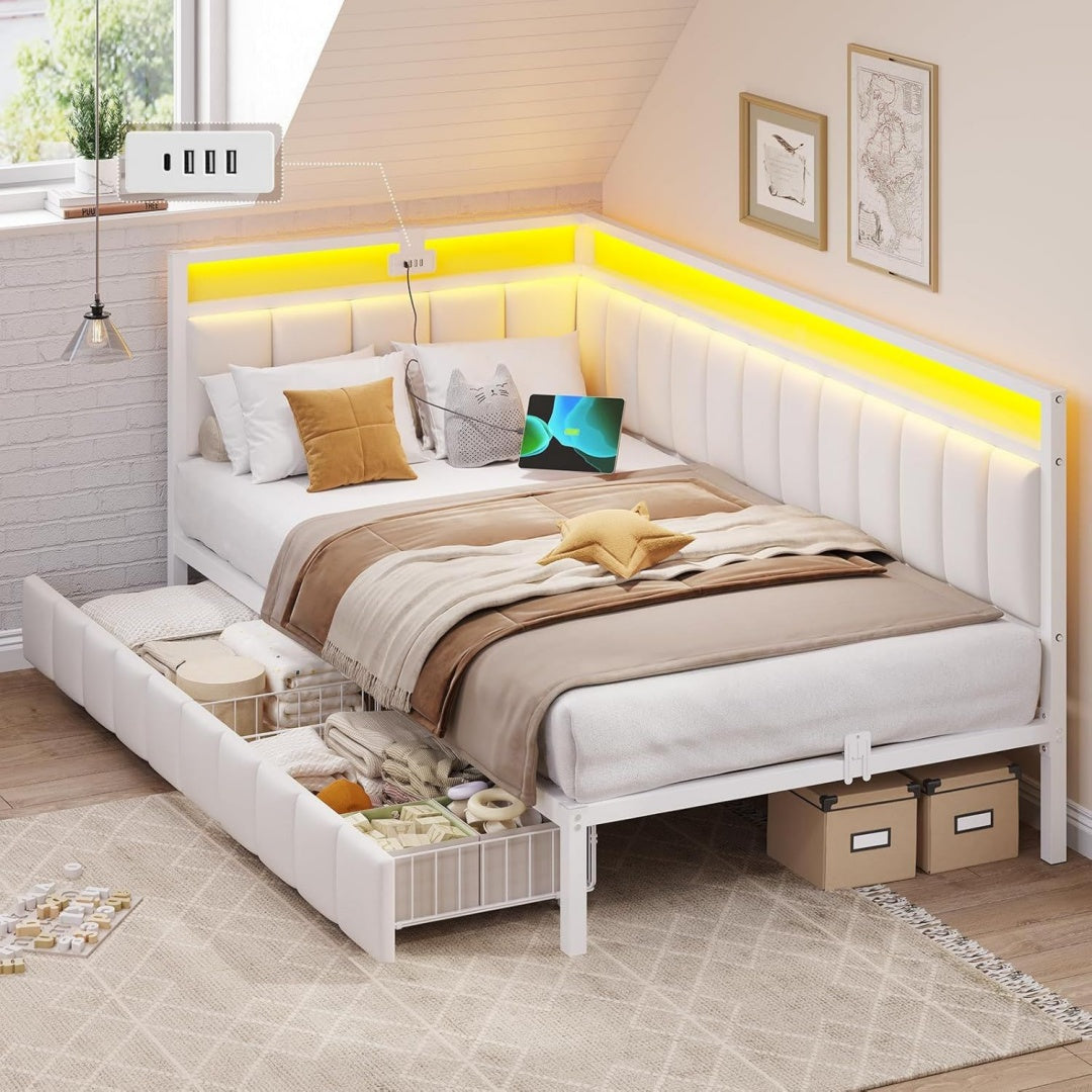 Letto con cassetti beige